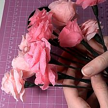 纸玫瑰手工制作方法教你用皱纹纸制作纸玫瑰花