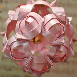 漂亮的威廉希尔公司官网
折纸制作纸球花